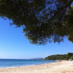 Villa De Vacances Au Calme Proche De La Mer, La Londe-les-Maures
